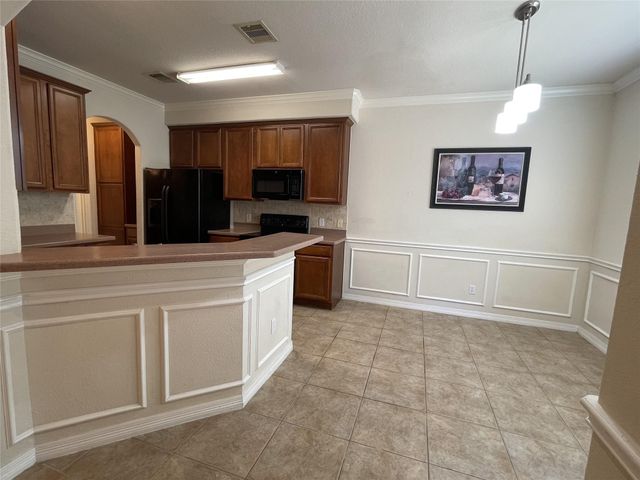 6410 E Linpar Court, Houston, TX 77040
