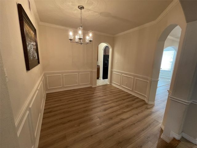 6410 E Linpar Court, Houston, TX 77040