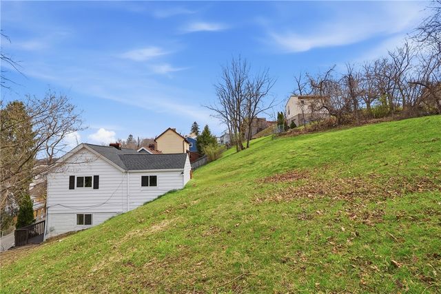 125 Liberty St, Bridgeville, PA 15017