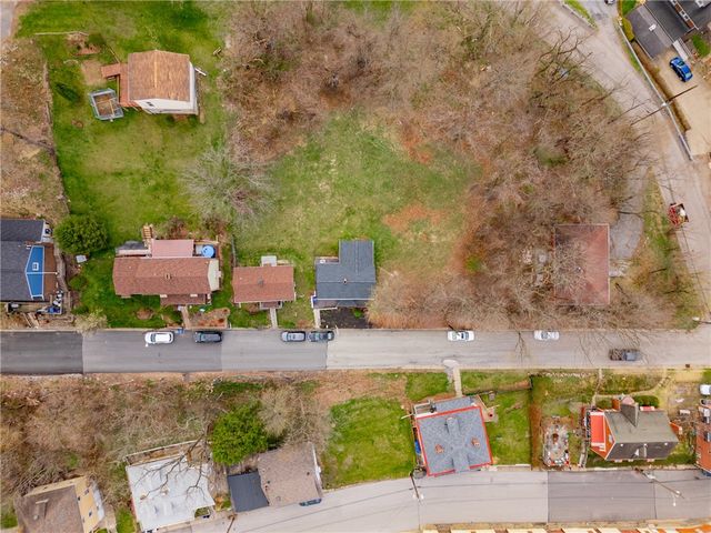 125 Liberty St, Bridgeville, PA 15017