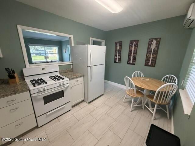 614 Shady Lane, Melbourne, FL 32935