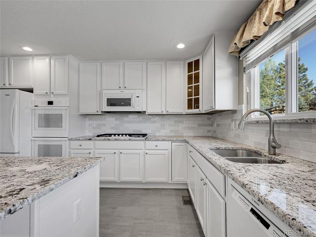 3368 Shire Cir, Castle Rock, CO 80104