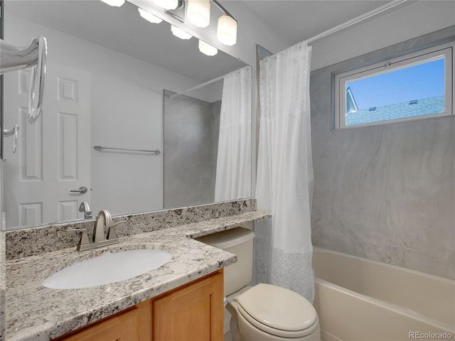 3368 Shire Cir, Castle Rock, CO 80104