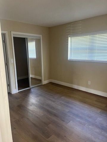 734 SW 8th Street, Dania Beach, FL 33004