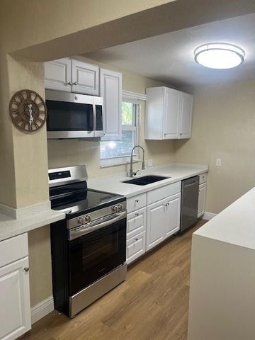 734 SW 8th Street, Dania Beach, FL 33004