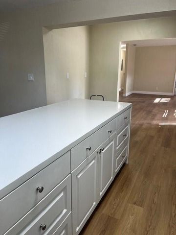 734 SW 8th Street, Dania Beach, FL 33004