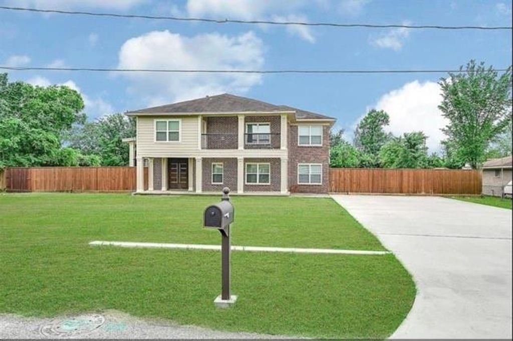 12430 Pecan Court, Houston, TX 77013