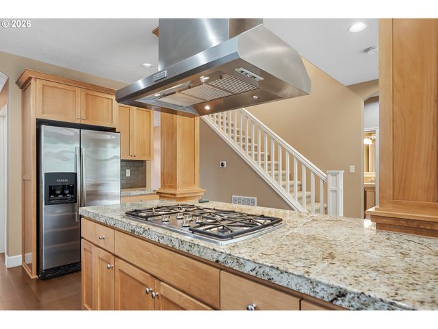 16670 Nw CANTON St, Portland, OR 97229