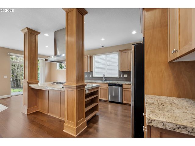 16670 Nw CANTON St, Portland, OR 97229