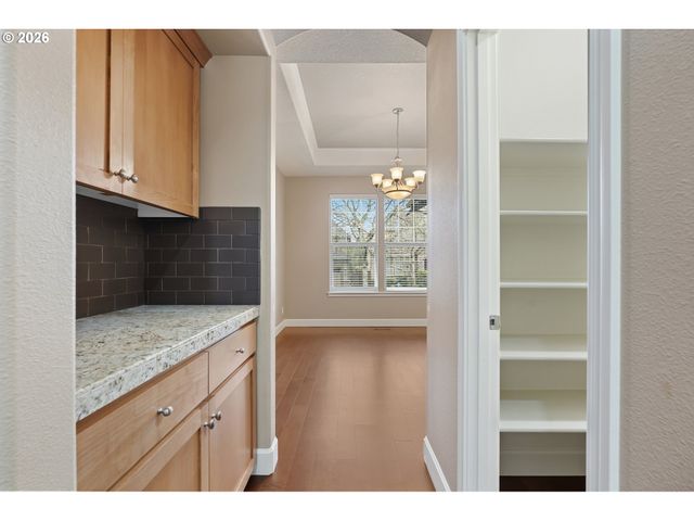 16670 Nw CANTON St, Portland, OR 97229