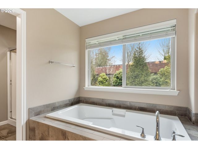 16670 Nw CANTON St, Portland, OR 97229