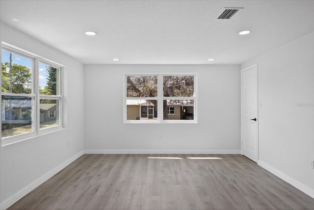 6334 CONGRESS STREET, New Port Richey, FL 34653