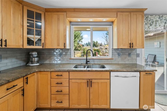 2311 N Harmon Street, Tacoma, WA 98406