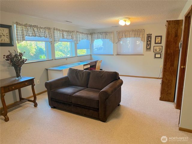 2311 N Harmon Street, Tacoma, WA 98406