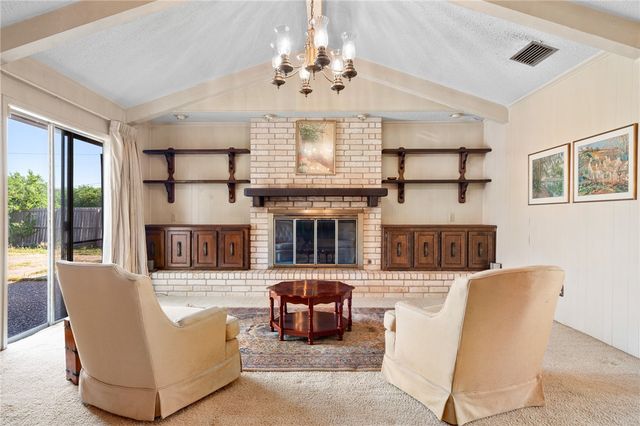 219 Poesta Dr, Portland, TX 78374