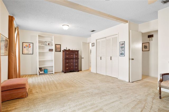 219 Poesta Dr, Portland, TX 78374