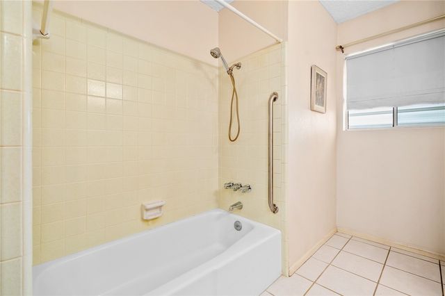 219 Poesta Dr, Portland, TX 78374