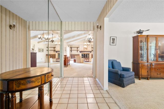 219 Poesta Dr, Portland, TX 78374