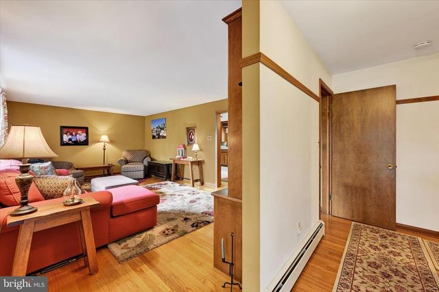 1609 FAIRMOUNT RD, Hampstead, MD 21074