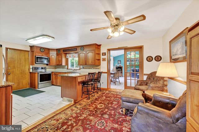 1609 FAIRMOUNT RD, Hampstead, MD 21074