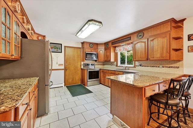 1609 FAIRMOUNT RD, Hampstead, MD 21074