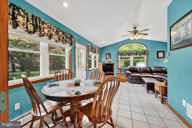 1609 FAIRMOUNT RD, Hampstead, MD 21074