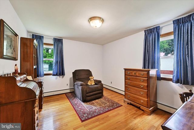 1609 FAIRMOUNT RD, Hampstead, MD 21074