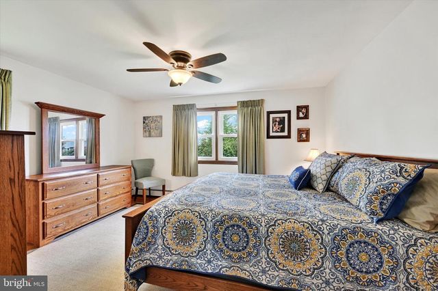 1609 FAIRMOUNT RD, Hampstead, MD 21074