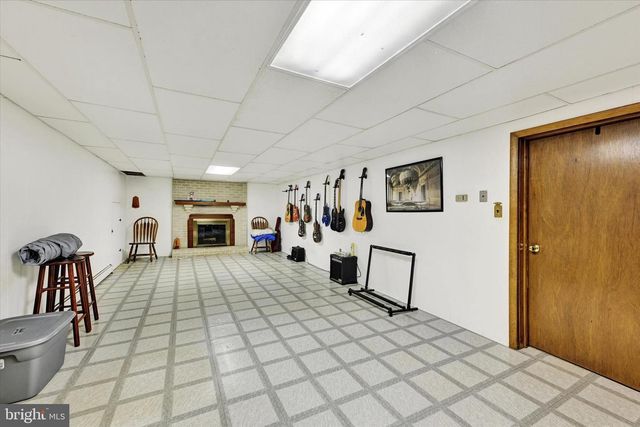 1609 FAIRMOUNT RD, Hampstead, MD 21074