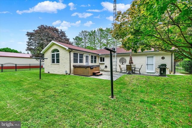 1609 FAIRMOUNT RD, Hampstead, MD 21074