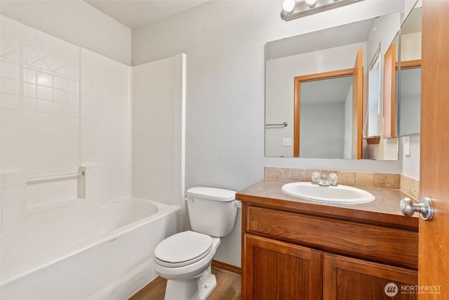 451 Stadium Loop, Napavine, WA 98565