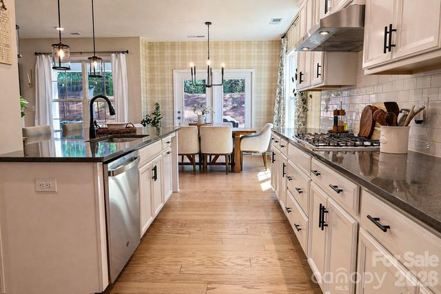 777 Yucatan Drive, Waxhaw, NC 28173