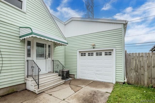 20 Nicholas Drive South, Tonawanda, NY 14150