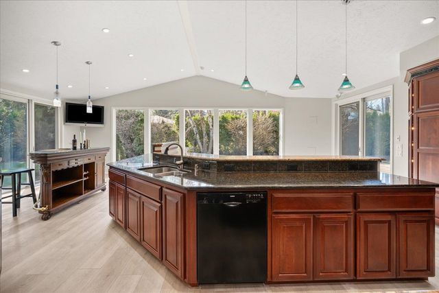 4816 S Helena St, Spokane, WA 99223