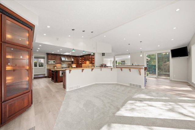 4816 S Helena St, Spokane, WA 99223