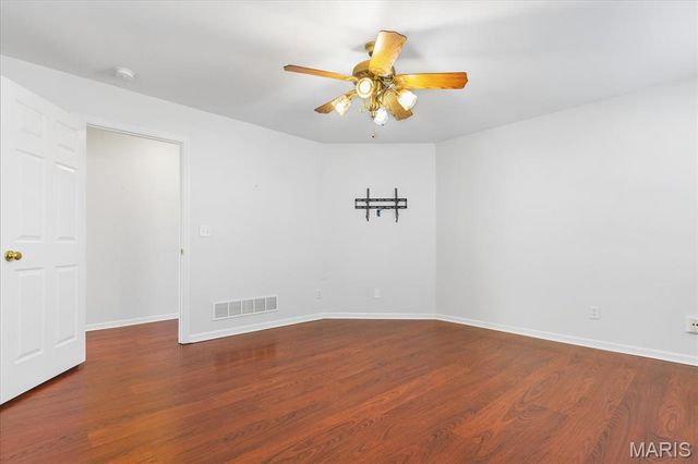 12 Quiet Meadow Court, St Peters, MO 63376