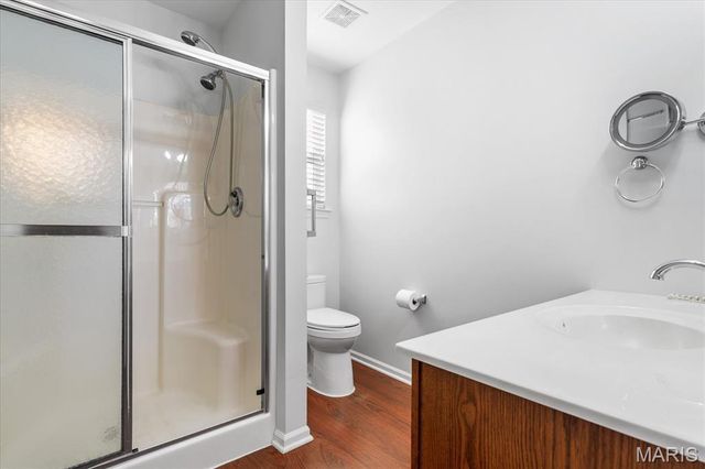 12 Quiet Meadow Court, St Peters, MO 63376