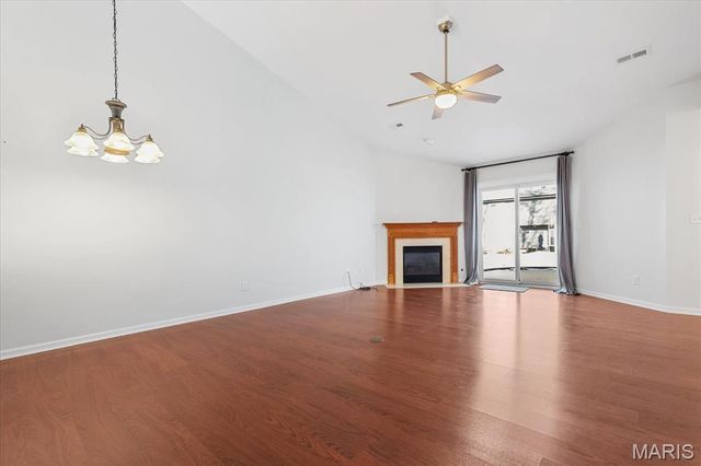 12 Quiet Meadow Court, St Peters, MO 63376