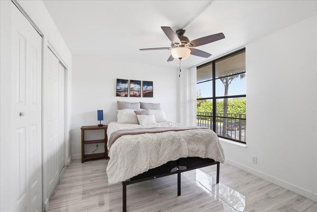 16 Royal Palm Way 205, Boca Raton, FL 33432
