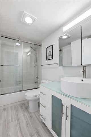 16 Royal Palm Way 205, Boca Raton, FL 33432