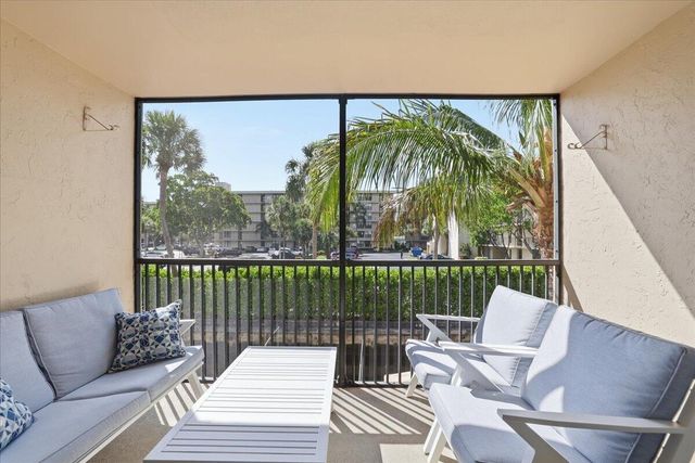 16 Royal Palm Way 205, Boca Raton, FL 33432
