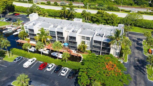 16 Royal Palm Way 205, Boca Raton, FL 33432