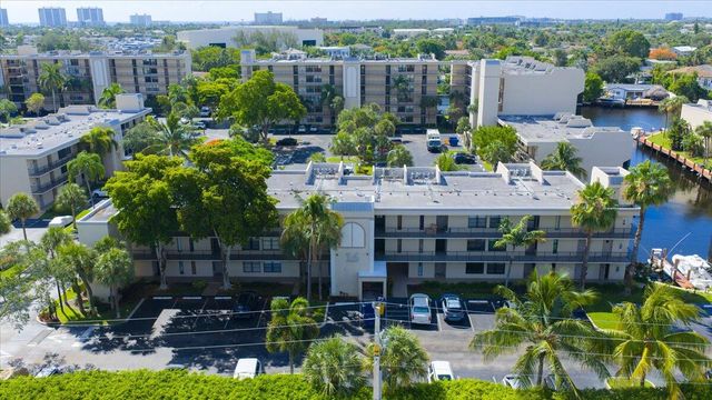 16 Royal Palm Way 205, Boca Raton, FL 33432