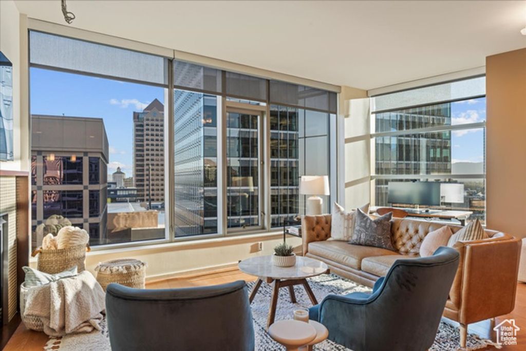 Image 1 of property listing at 35 E 100 S #807, Salt Lake City, UT 84111