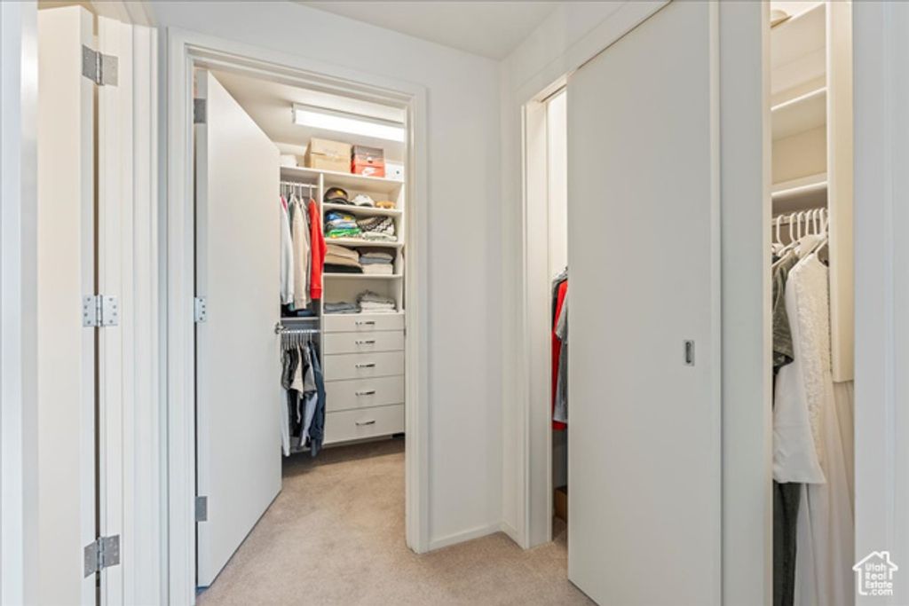 Image 19 of property listing at 35 E 100 S #807, Salt Lake City, UT 84111