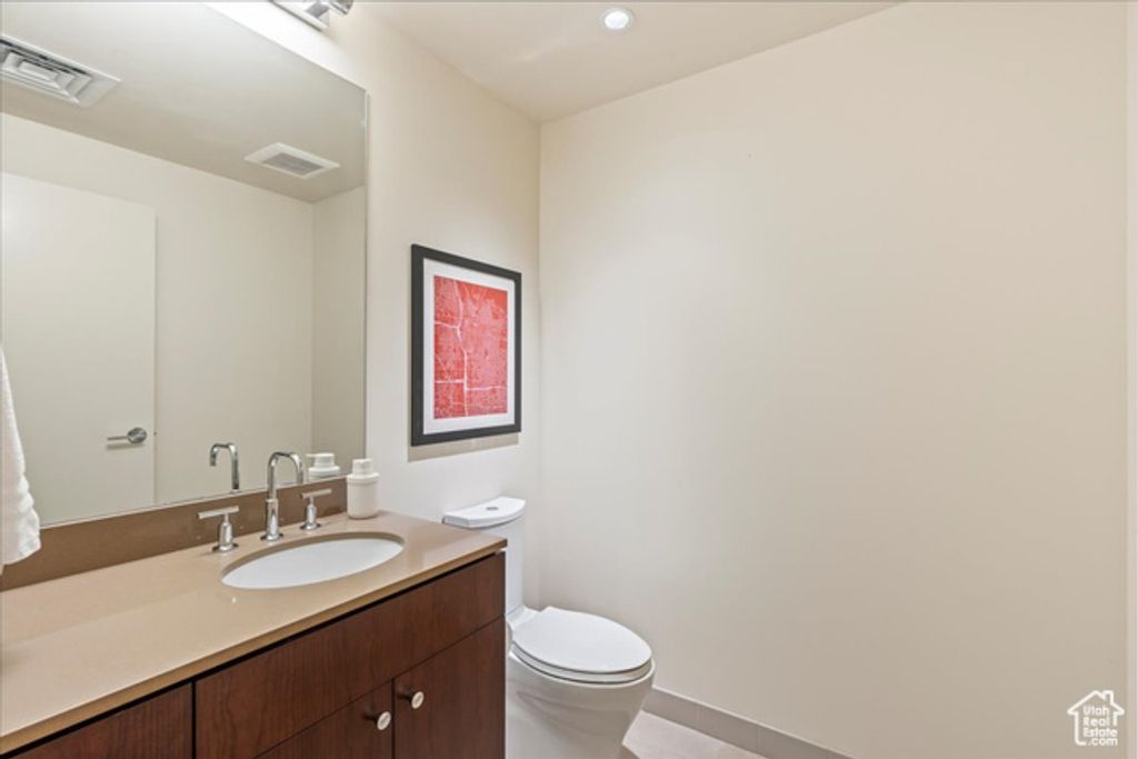 Image 6 of property listing at 35 E 100 S #807, Salt Lake City, UT 84111