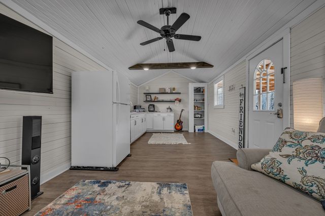 28 Happy Camper Lane, Lobelville, TN 37097
