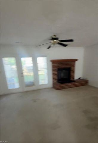 824 Nottaway DR, Chesapeake, VA 23320