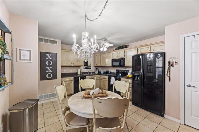 1528 Legend Trail Drive A, Lawrence, KS 66047