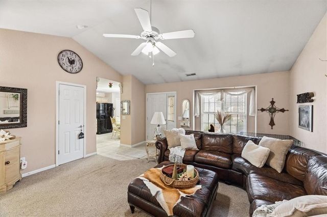 1528 Legend Trail Drive A, Lawrence, KS 66047